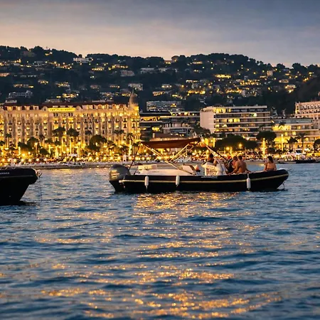 Charme Et Elégance - 2 Pièces - 200m Palais - Félix Faure - Vieux Port&plages * Cannes
